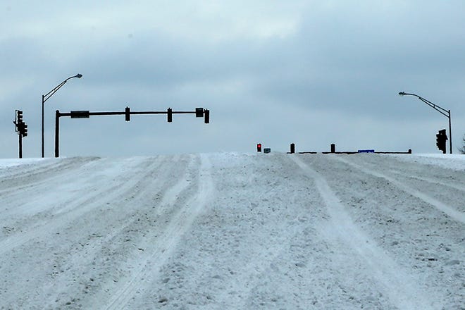 Hwy 253 going South at Fianna Hills, Monday, Feb. 15, in Fort Smith.